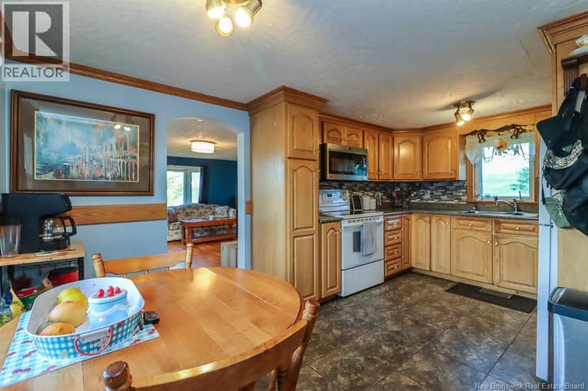 6718 Route 111 — photo 10 of 34