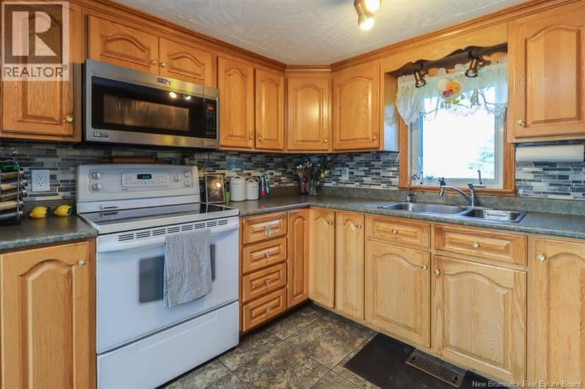 6718 Route 111 — photo 11 of 34