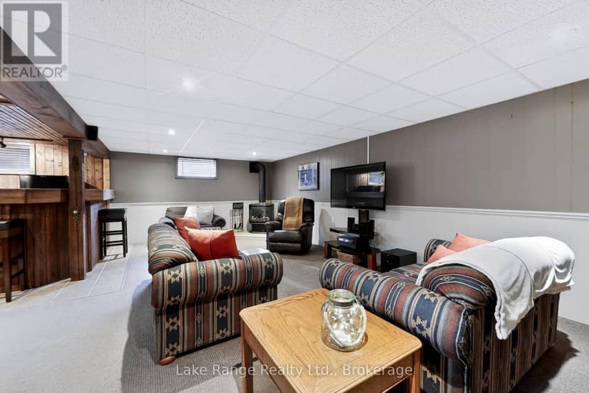 701 Maple Street — photo 13 of 22