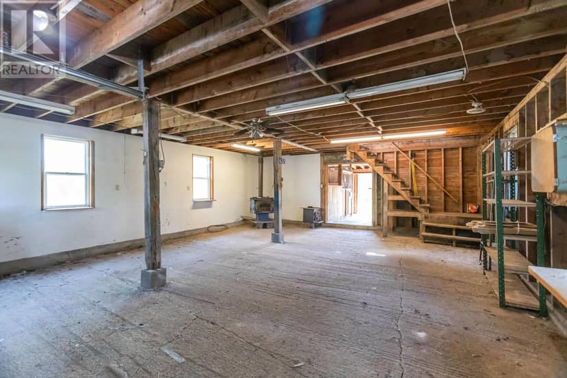 2632 Highway 201 — photo 37 of 40