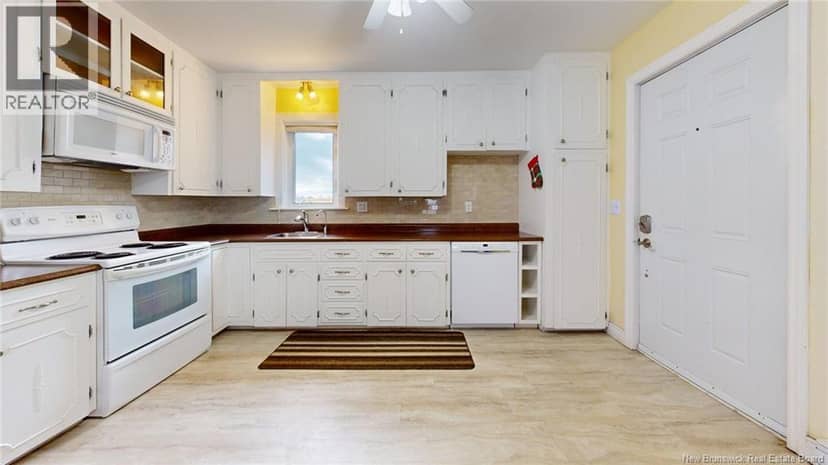 240 Loch Lomond Road — photo 11 of 39
