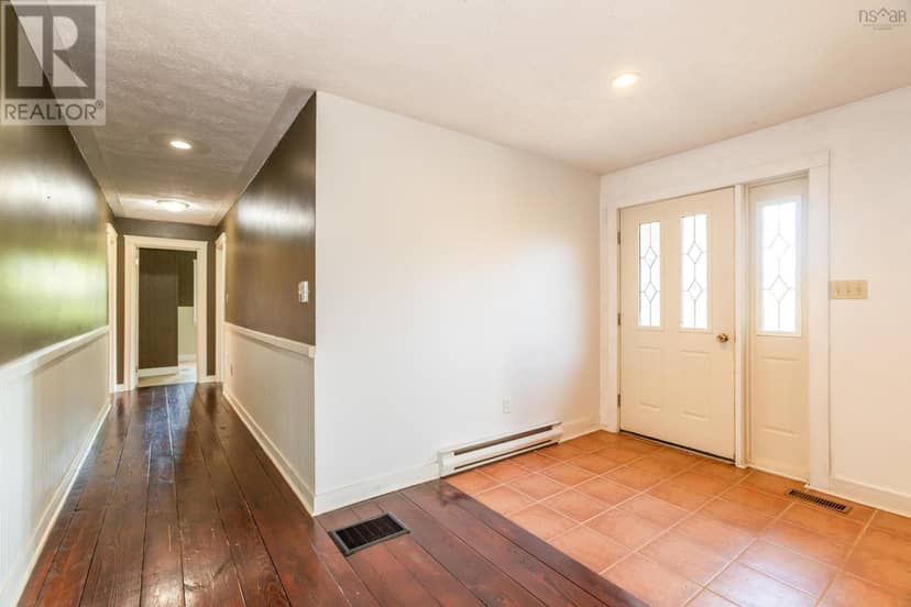 2632 Highway 201 — photo 18 of 40