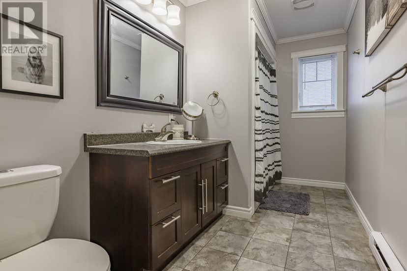 14 Warren Drive — photo 11 of 18