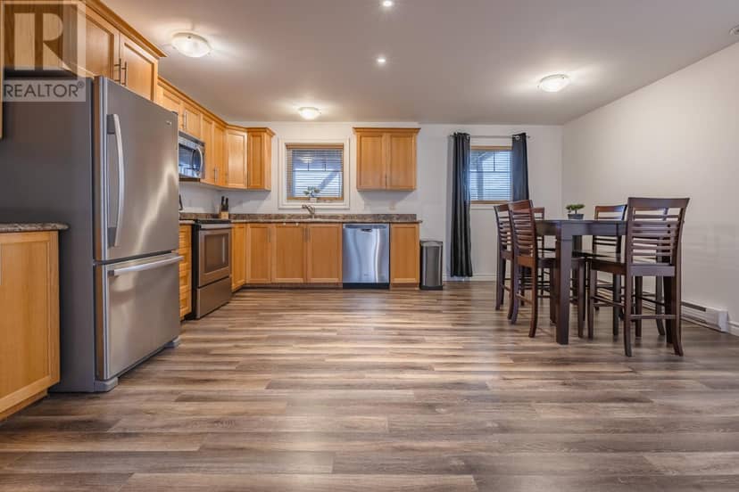 14 Warren Drive — photo 13 of 18