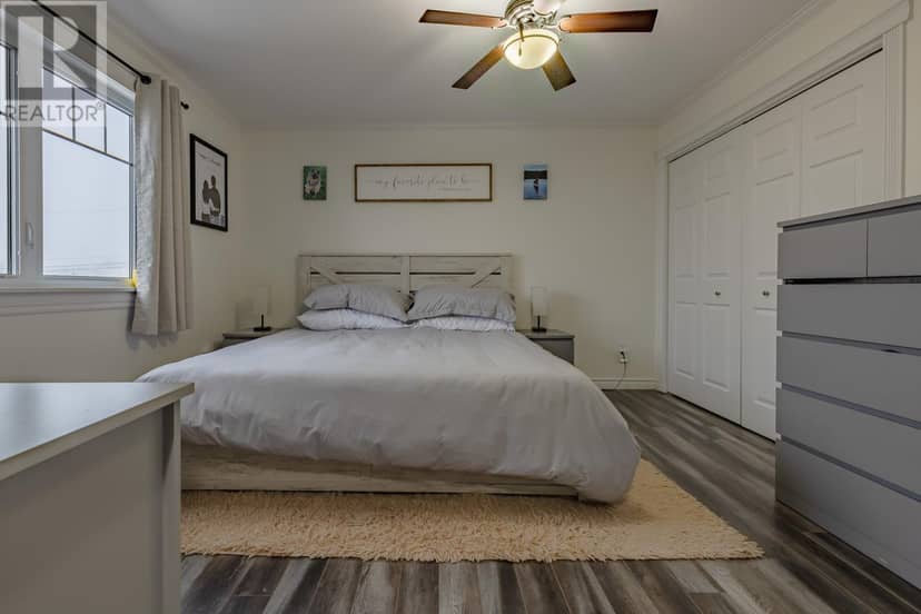 14 Warren Drive — photo 5 of 18