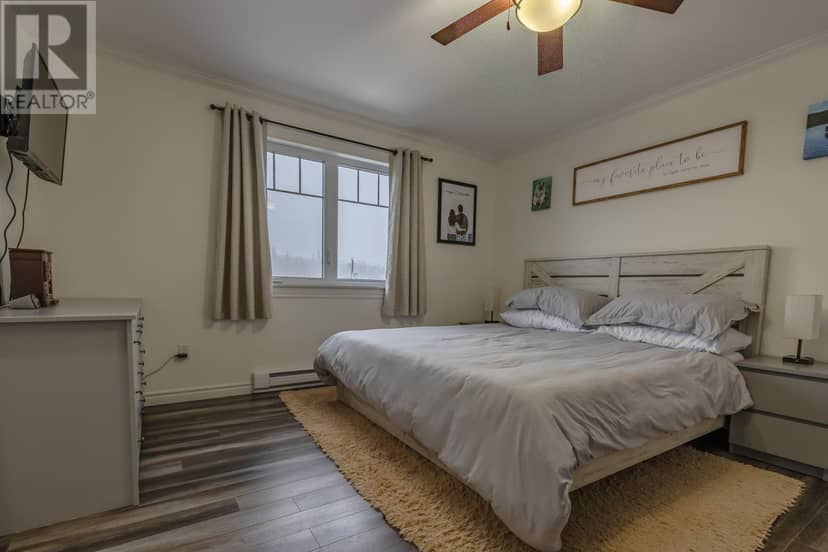 14 Warren Drive — photo 6 of 18