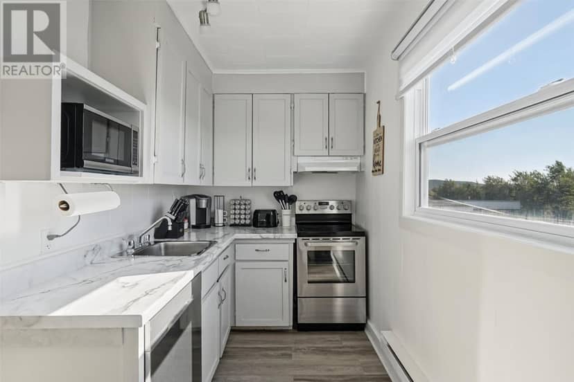 13 Cashin Avenue — photo 8 of 29