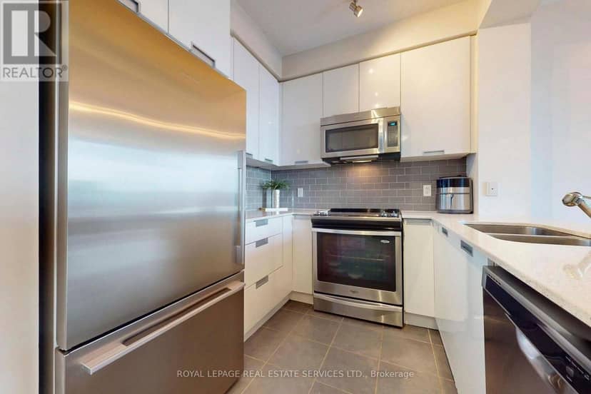 1701 - 55 Eglinton Avenue W — photo 15 of 40