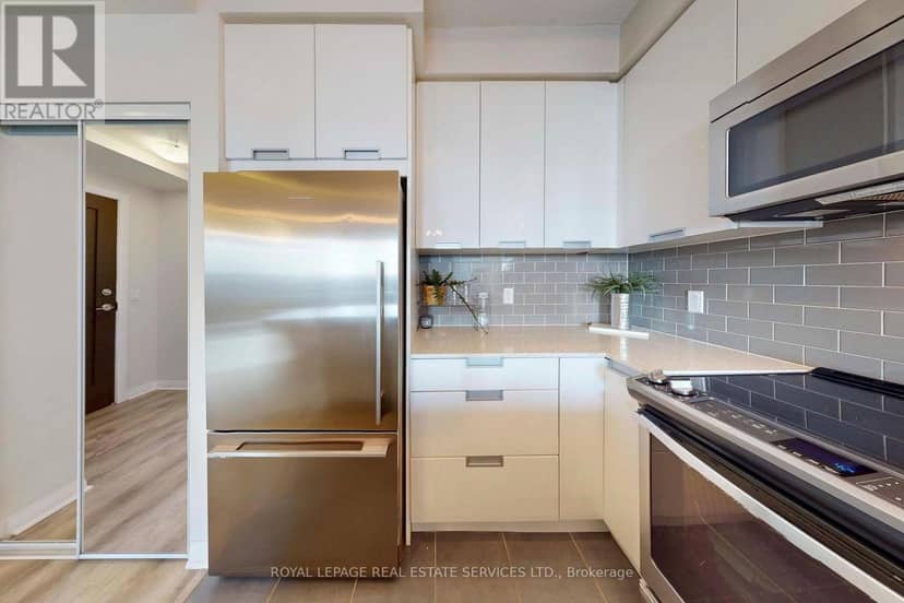 1701 - 55 Eglinton Avenue W — photo 17 of 40