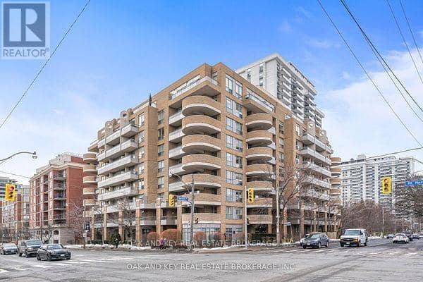 613 - 245 Davisville Avenue — photo 1 of 16
