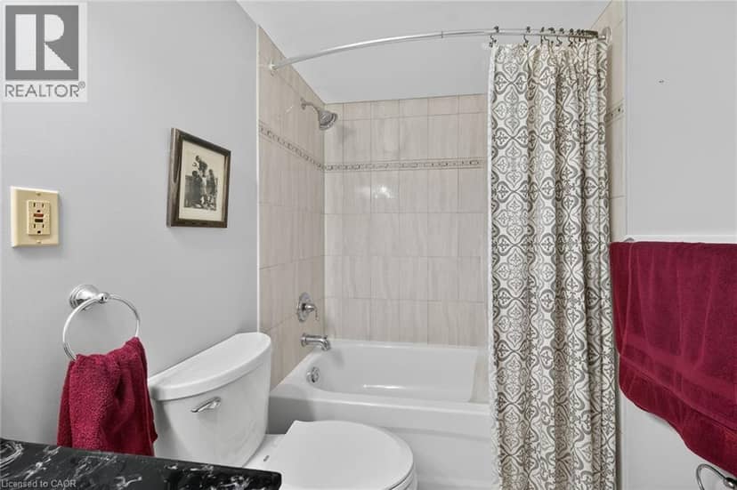 700 DYNES Road Unit# 101 — photo 17 of 40