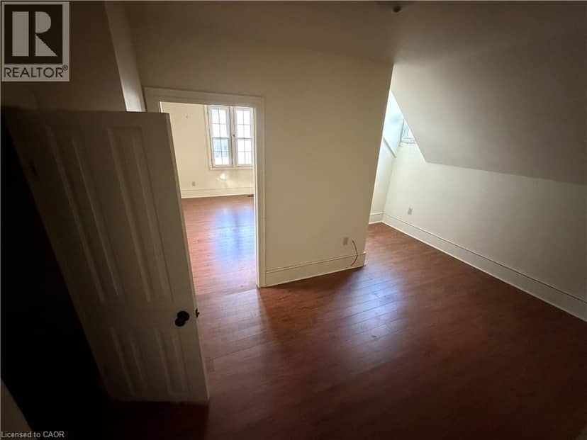 63 DUNEDIN Drive — photo 19 of 40