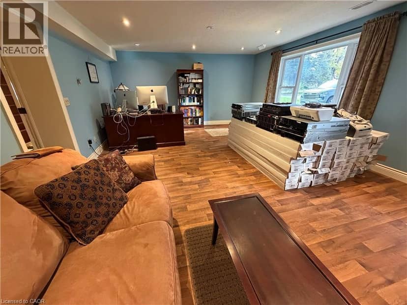 63 DUNEDIN Drive — photo 35 of 40