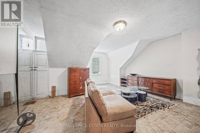 112 Baldwin Street — photo 25 of 40