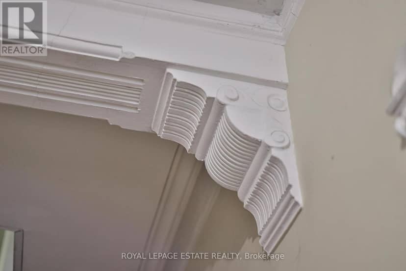 110-112 Baldwin Street — photo 6 of 40