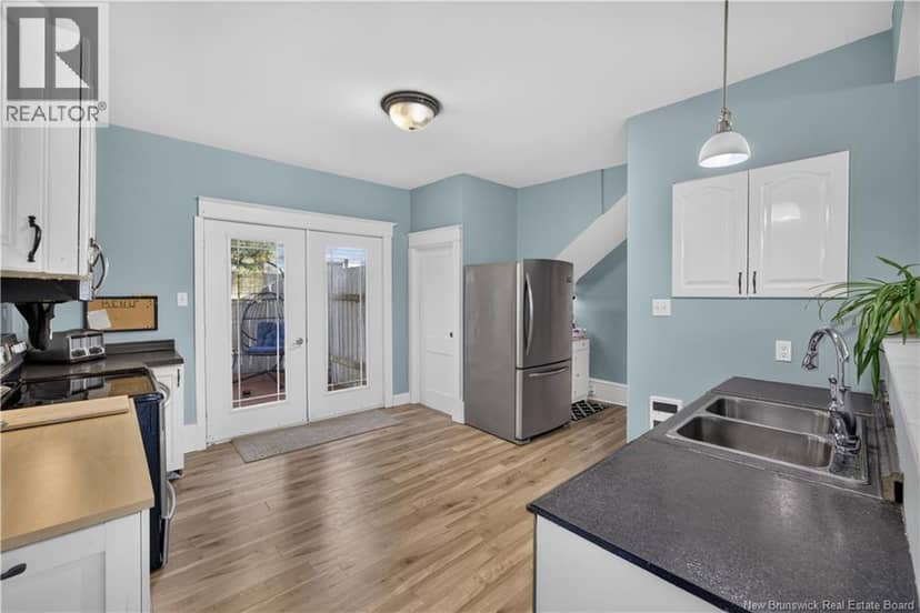 507 King George Hwy — photo 12 of 40