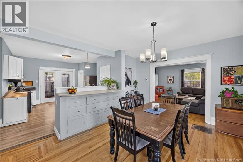 507 King George Hwy — photo 16 of 40