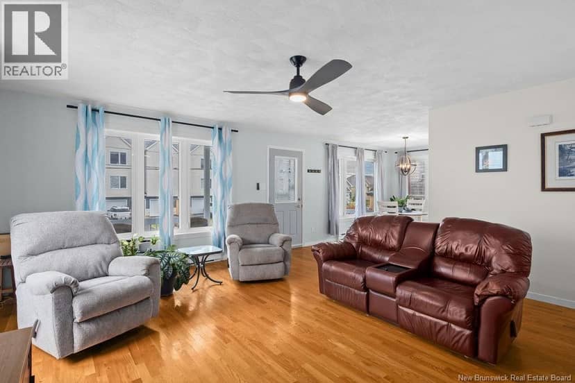 35 Inglis Street — photo 9 of 40
