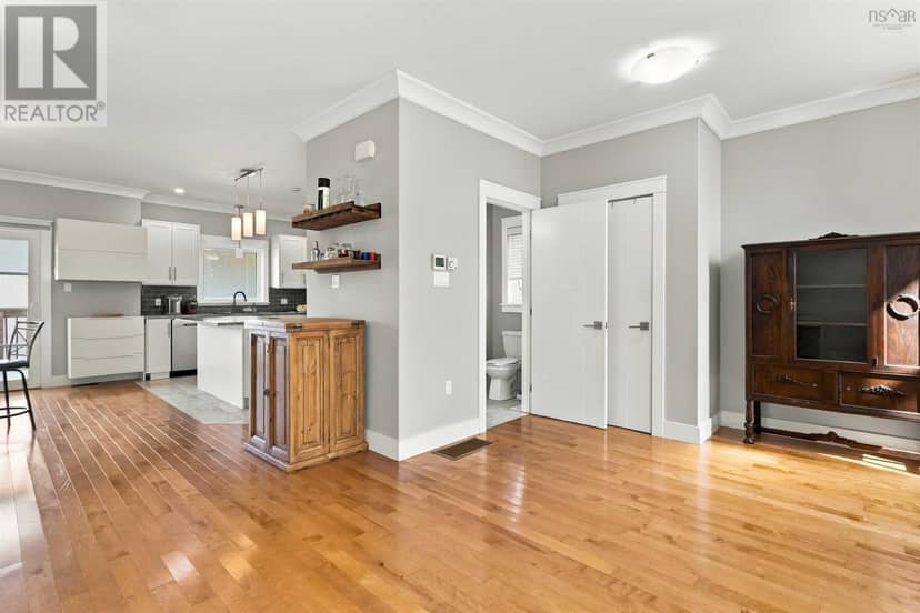 52 Eliza Ritchie Crescent — photo 13 of 40