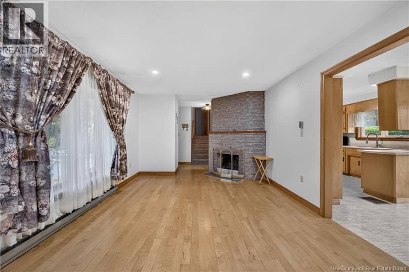 74 Talisman Crescent — photo 9 of 40