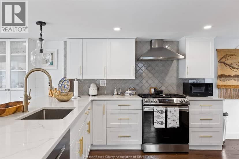 848 Cedar Island Drive — photo 14 of 40