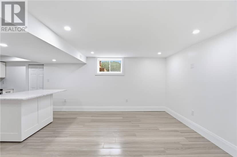 906 Goodview Road — photo 30 of 40