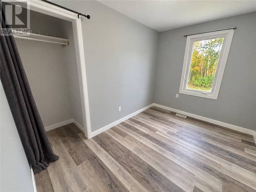 1581 Lakeshore Drive — photo 18 of 23