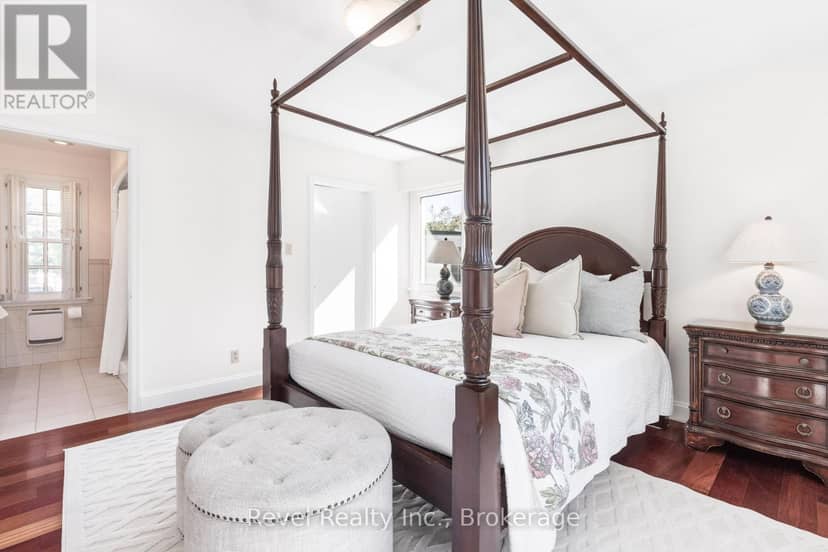 13 Sylvan Crescent — photo 17 of 40