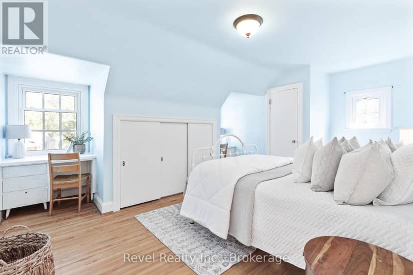 13 Sylvan Crescent — photo 25 of 40