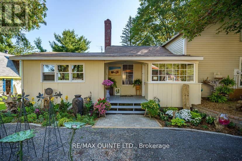 13418 Loyalist Parkway, Prince Edward County, photo 3