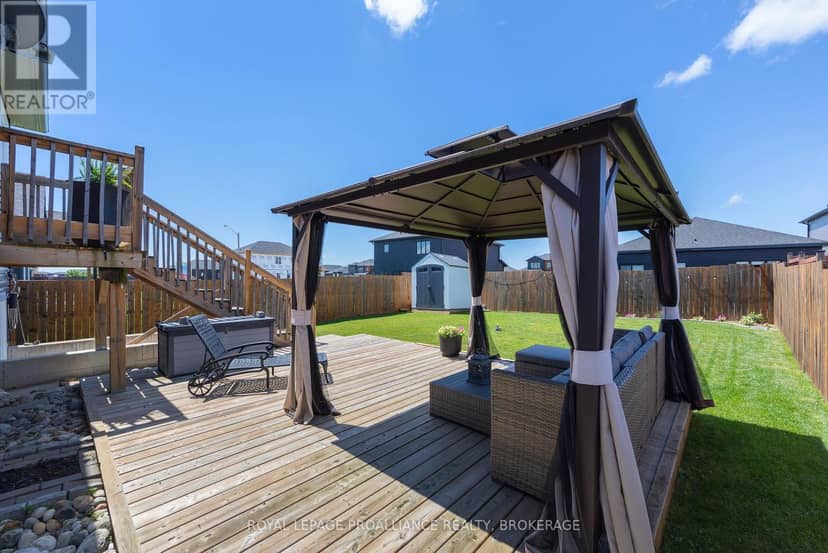 50 Potter Drive, Loyalist, photo 4