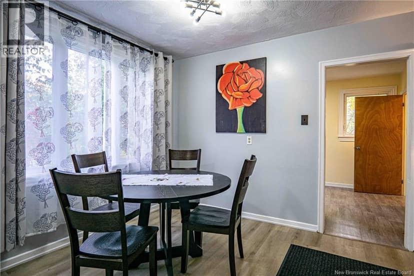40 Hillcourt Drive — photo 8 of 40