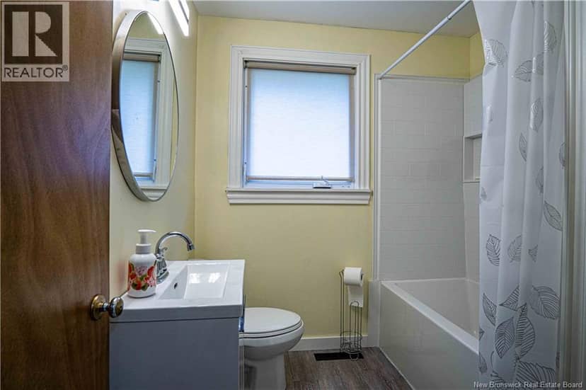 40 Hillcourt Drive — photo 15 of 40