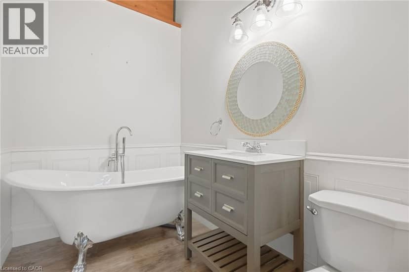 430 WINNIETT Street — photo 21 of 40