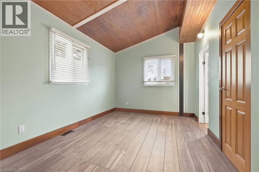 430 WINNIETT Street — photo 11 of 40