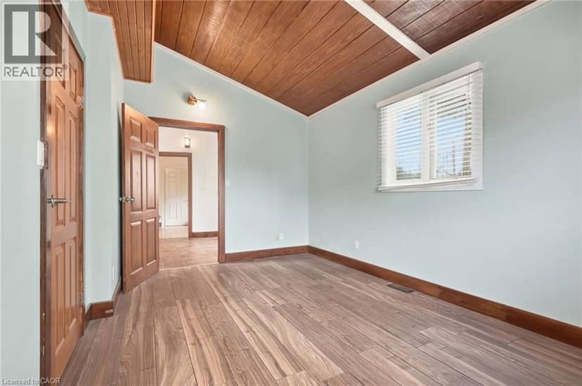 430 WINNIETT Street — photo 14 of 40