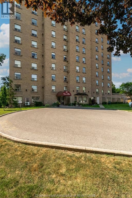 10 Van Allen AVENUE Unit# 903, Chatham, photo 2