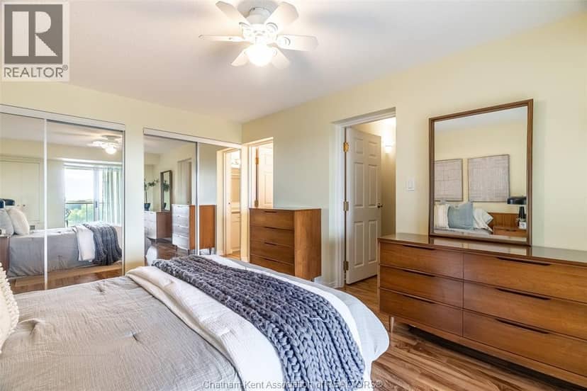 10 Van Allen AVENUE Unit# 903 — photo 20 of 32