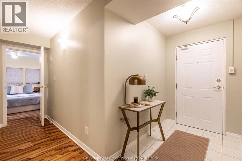 10 Van Allen AVENUE Unit# 903, Chatham, photo 5