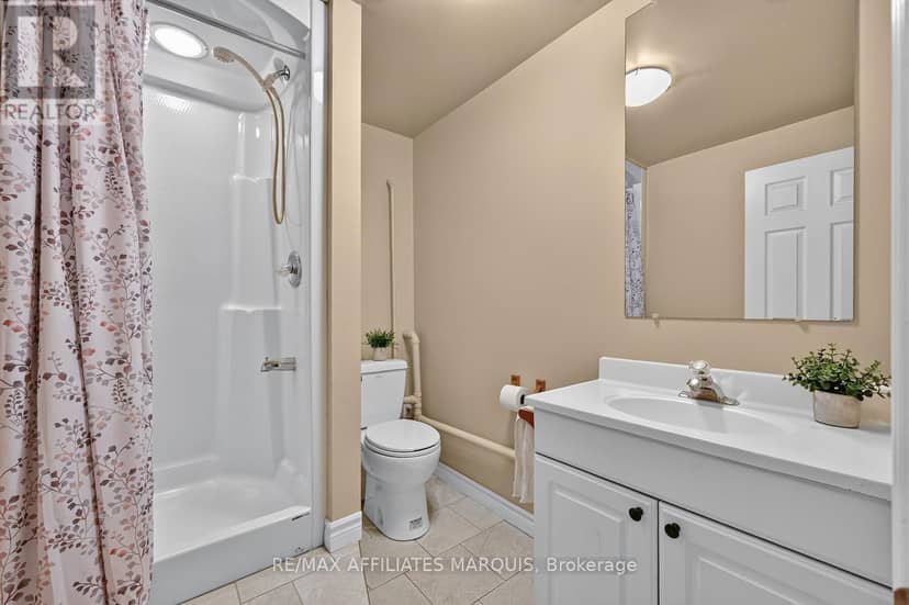 113 Bay Road — photo 35 of 40