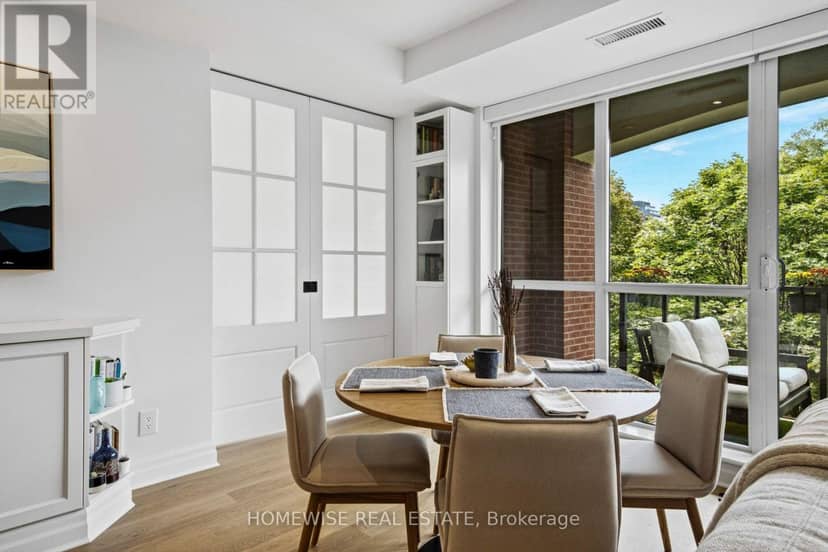 403 - 11 Soho Street — photo 13 of 27