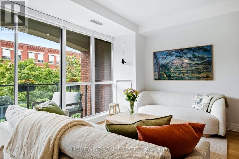 403 - 11 Soho Street — photo 8 of 27