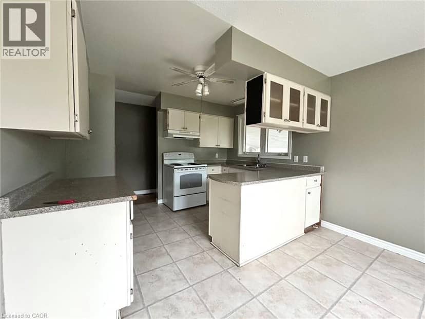 394 ALBERT Street, Espanola, photo 8