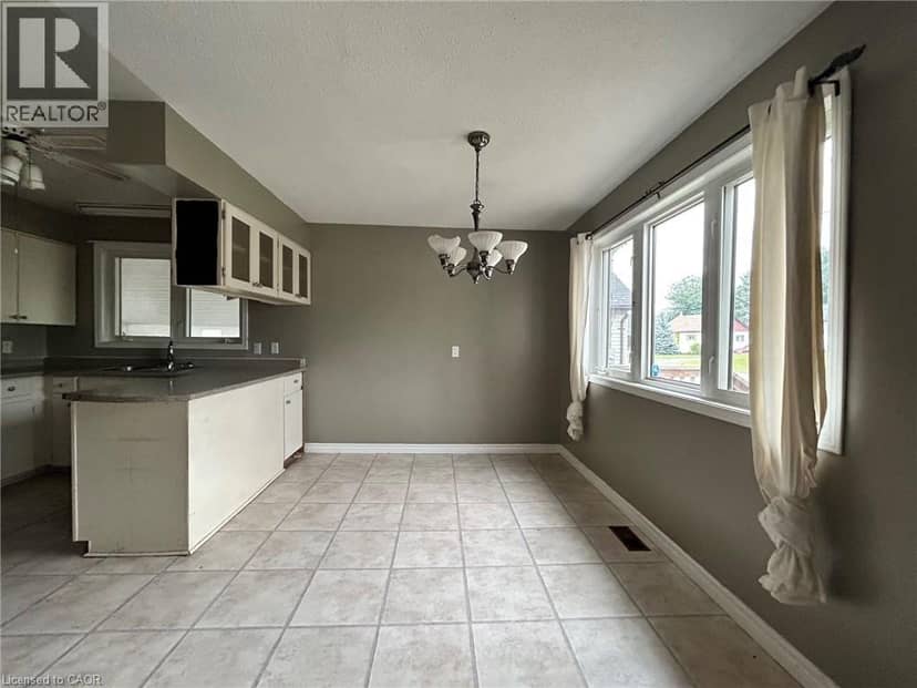 394 ALBERT Street — photo 9 of 20