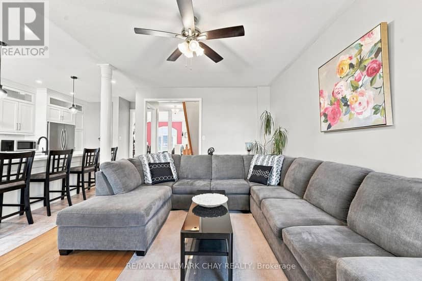 167 The Queensway — photo 6 of 29
