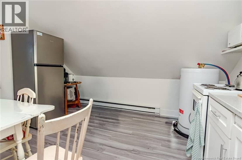 143 Elliott Row — photo 8 of 22
