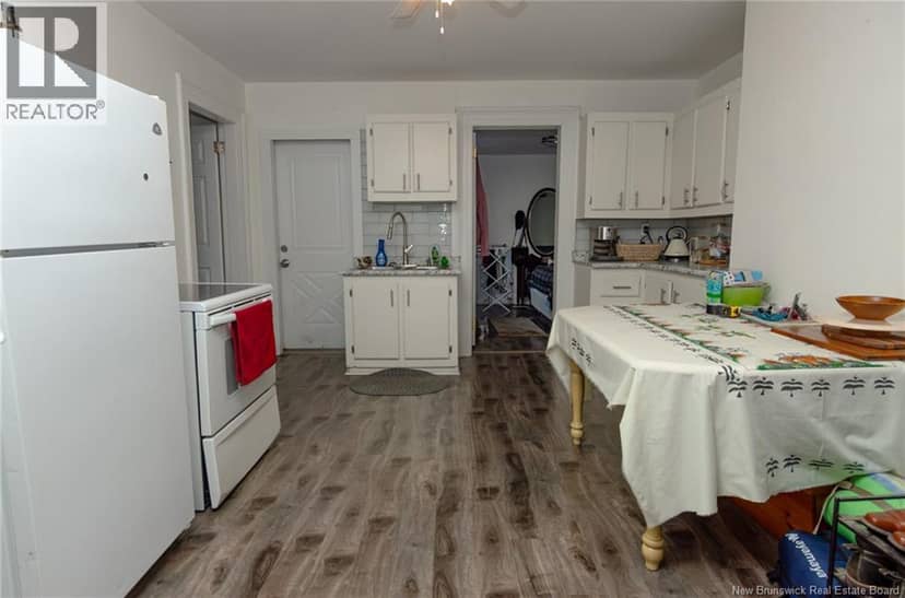143 Elliott Row — photo 16 of 22