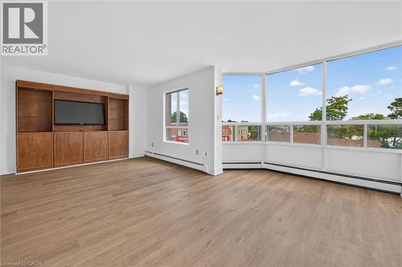 10 JOHN Street W Unit# 409 — photo 15 of 39