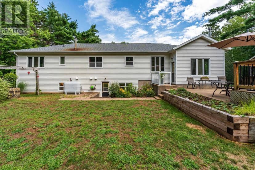 57 Dr Lewis Johnston Street, South Farmington, photo 8