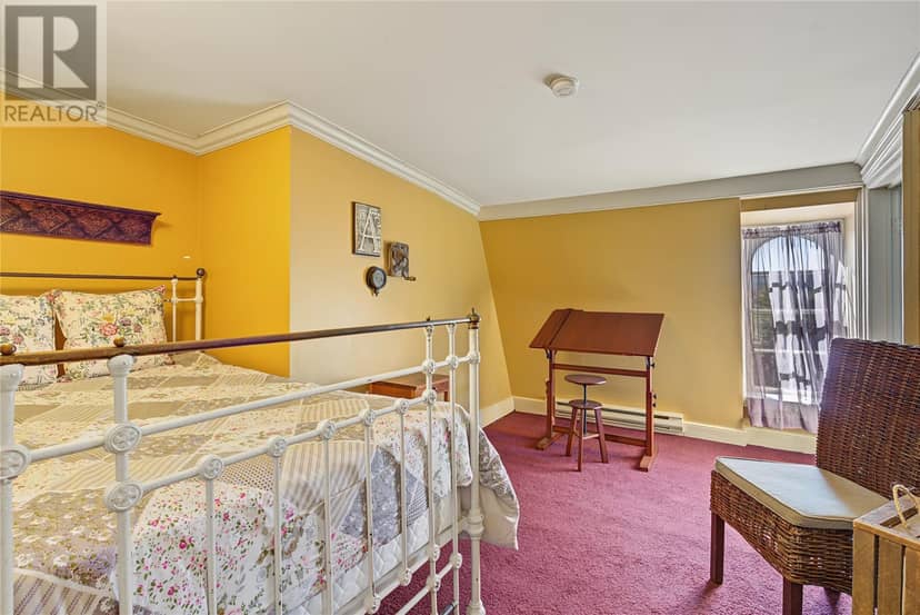 8 Patrick Street — photo 34 of 40